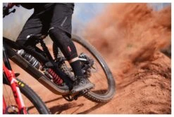 Fasthouse Hooper MTB Knee Pads -Motorcycle Equipment Store fasthouse hooper mtb knee pads black 3